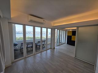 Causeway Bay - Bay View Mansion Block A 07