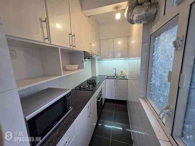 Causeway Bay - Bay View Mansion Block A 11