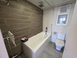 Causeway Bay - Bay View Mansion Block A 12