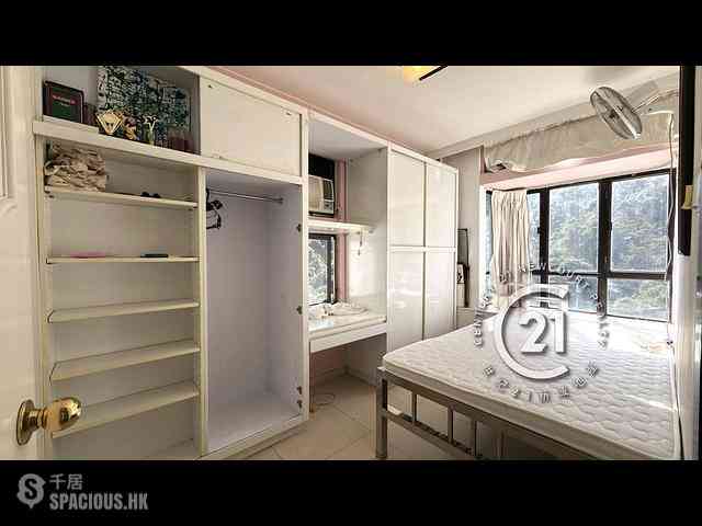 Discovery Bay - Discovery Bay Phase 5 Greenvale Village Greenburg Court (Block 2) 2 07