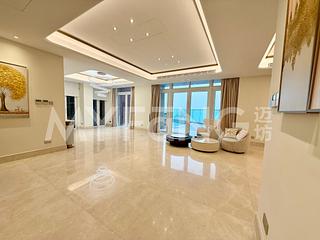 The Peak - 28, Gough Hill Road 03