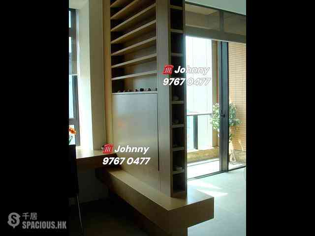 West Kowloon - The Arch Star Tower (Block 2) 07