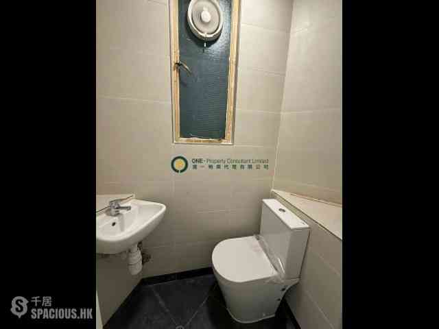 中环 - Tung Yiu Commercial Building 03