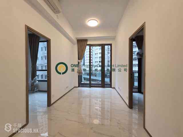Wan Chai - One Wood Road 01