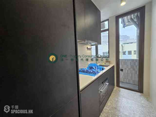 Wan Chai - One Wood Road 02