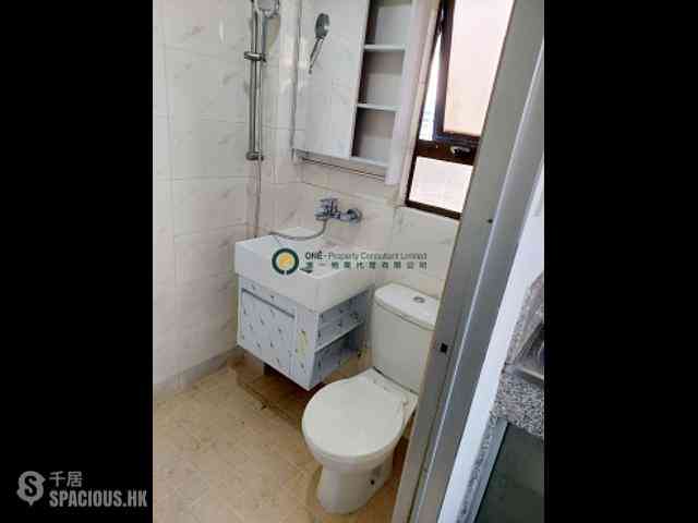 Sai Ying Pun - Good Times Building 06