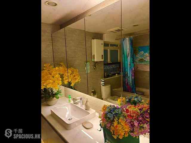 Causeway Bay - Fontana Gardens Block 22-25 05