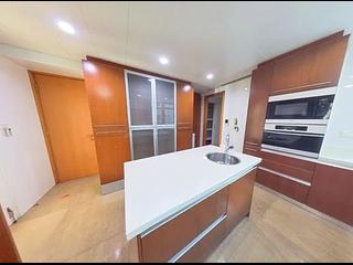 Cyberport - Residence Bel-Air Phase 4 Bel-Air on the Peak Tower 5 06