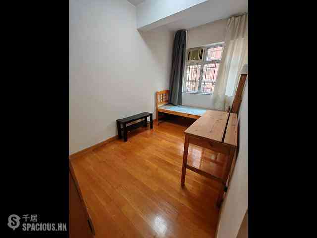 Shek Tong Tsui - Whitty Street Court Block 30-36, Whitty Street 06
