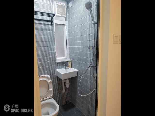 Sai Ying Pun - 2-4, Chung Ching Street 05