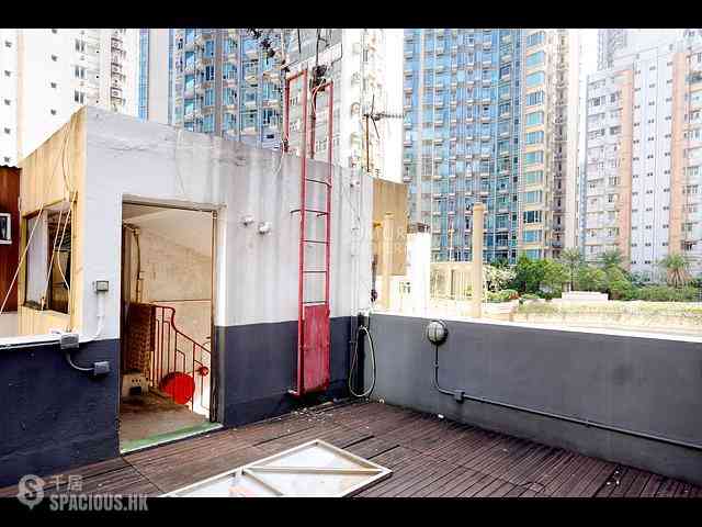 Wan Chai - Yee Hor Mansion 17
