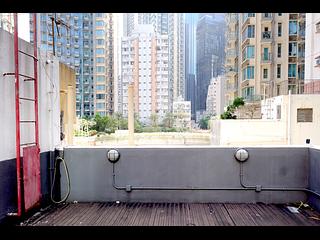 Wan Chai - Yee Hor Mansion 18