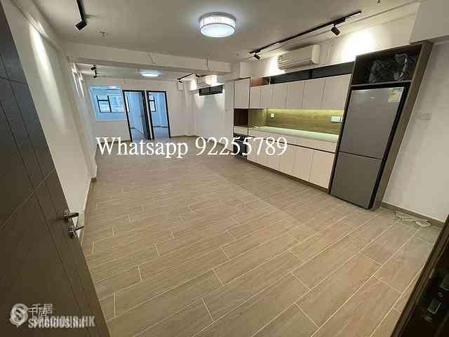 Sheung Wan - Des Voeux Building 01