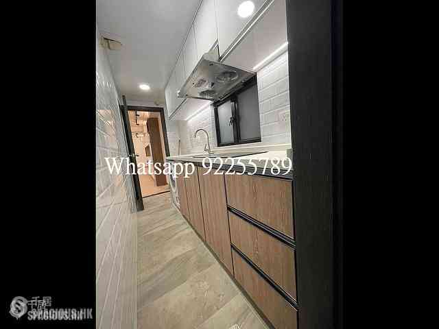 Sheung Wan - Des Voeux Building 07