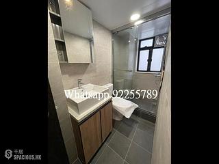 Sheung Wan - Des Voeux Building 09