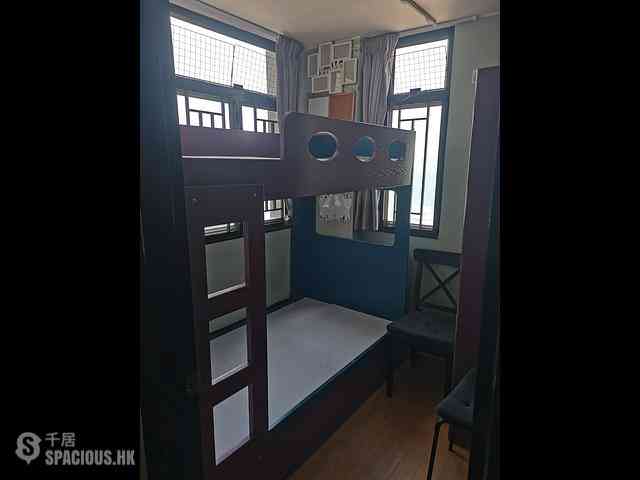 Shek Tong Tsui - Kong Chian Tower Block 2 04
