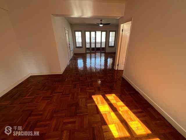 Mid Levels Central - Wing Hong Mansion 04