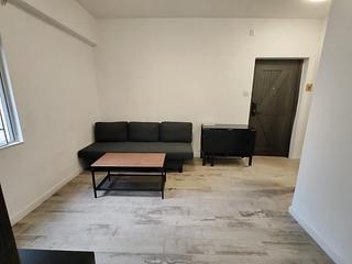 Shek Tong Tsui - Chong Yip Centre Block A 04