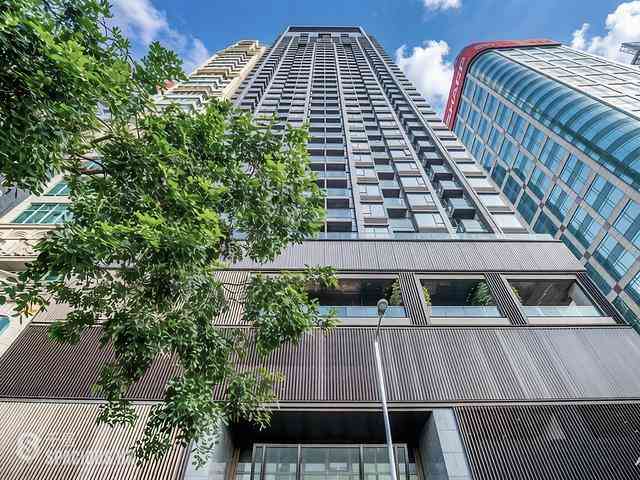 Wan Chai - The Gloucester 14