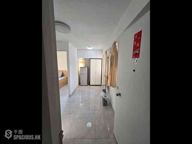 Wan Chai - Lee Loy Building 01