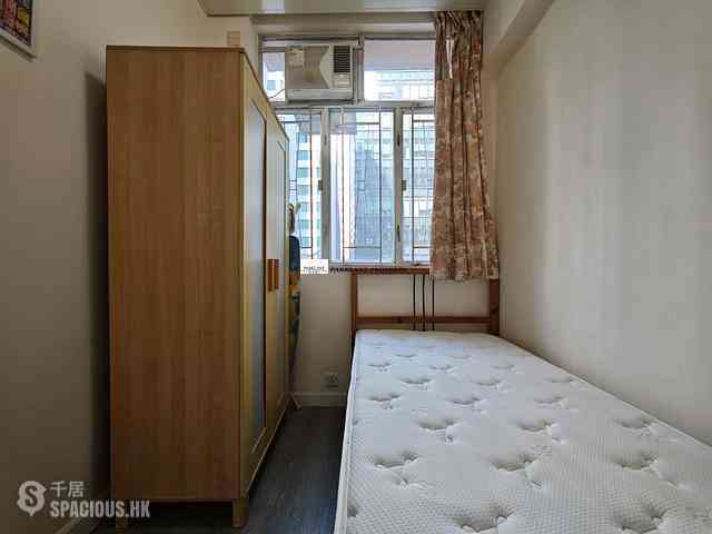 Wan Chai - Hay Wah Building 04