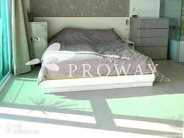 Clear Water Bay - Fullway Garden 09