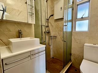 Mid Levels West - Greenview Gardens 19