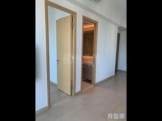 Tseung Kwan O - Twin Peaks Block 2 03
