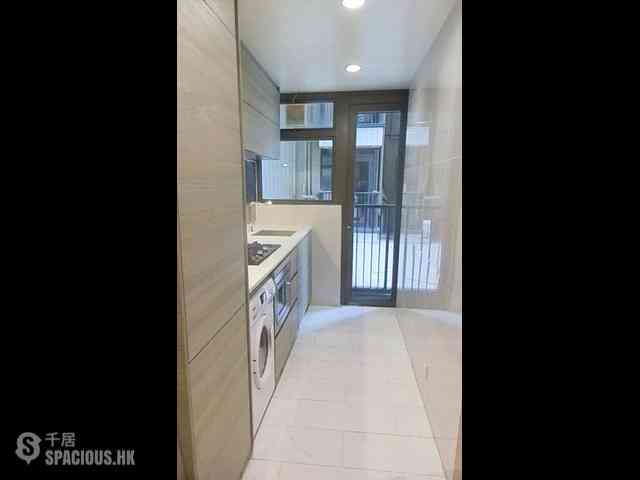 Tung Chung - The Visionary 05