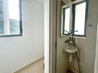 Ap Lei Chau - Larvotto 12