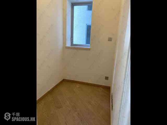 Sai Ying Pun - 63, Pokfulam Amber House (Tower 1) 07