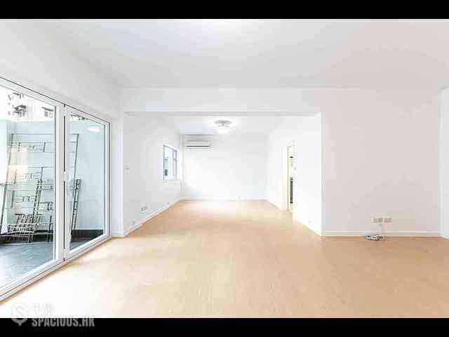 Mid Levels Central - Emerald Court 03