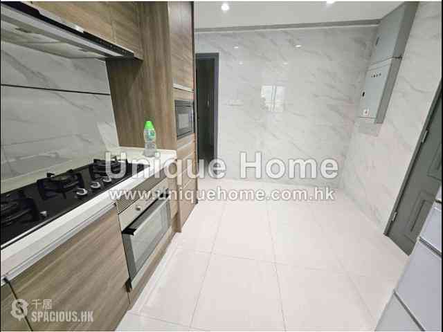Repulse Bay - South Bay Villas 11