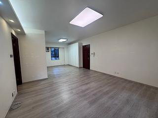 Mid Levels Central - Robinson Heights Block 2 02