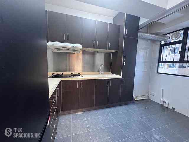 Mid Levels Central - Robinson Heights Block 2 05