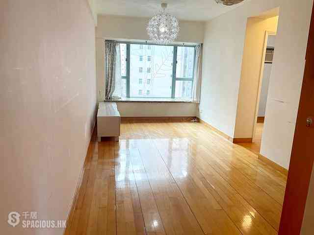 Sheung Wan - Queen's Terrace Block 3 01