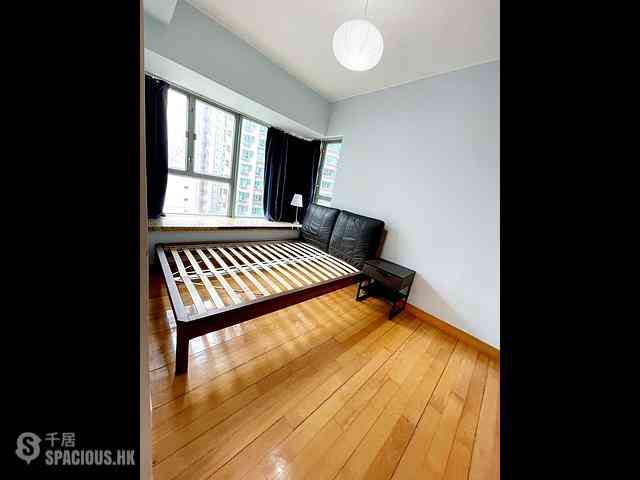 Sheung Wan - Queen's Terrace Block 3 06