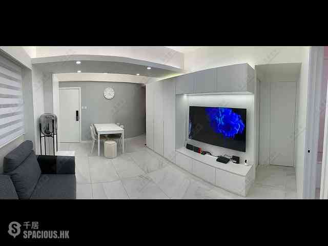 Causeway Bay - Shun Hing Building 01
