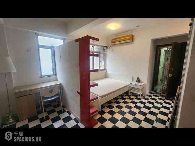 Central - Chung Shan House 02