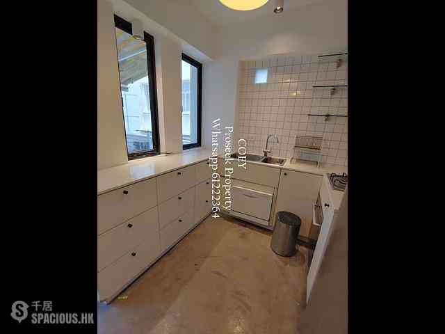 Central - 41-43, Gough Street 19