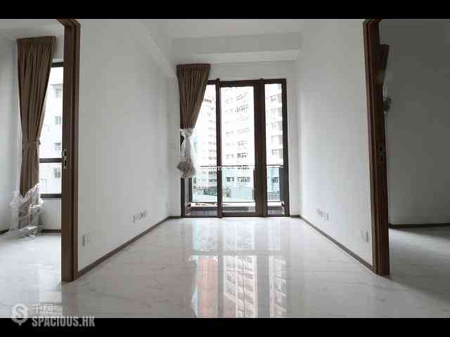 Wan Chai - One Wood Road 01