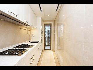 Sai Ying Pun - Kensington Hill 04