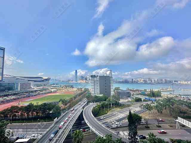 Wan Chai - The Gloucester 01