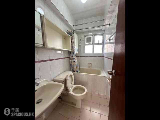 Sai Ying Pun - Charming Court 03