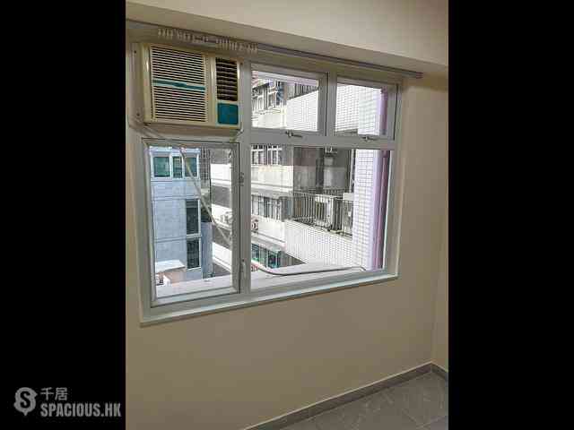 Wan Chai - Kam Fook Mansion 04