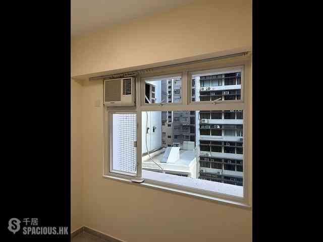 Wan Chai - Kam Fook Mansion 05