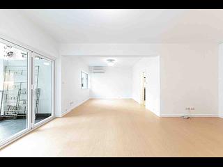 Mid Levels Central - Emerald Court 03