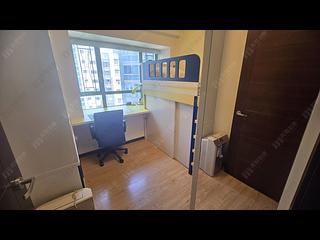 Mid Levels Central - Goldwin Heights 04