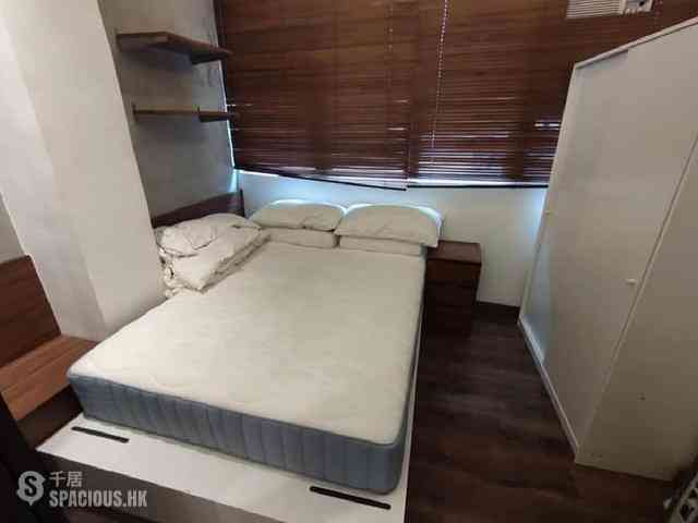 Central - 67, Hollywood Road 04