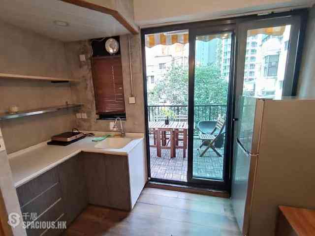 Central - 67, Hollywood Road 06